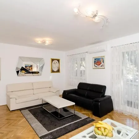 Iva 31 - Two-bedroom With Balcony And City View Apartmán Dubrovník